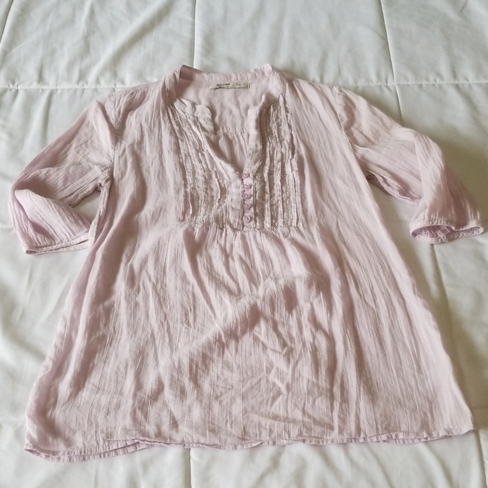 Old Navy Semi Sheer 3/4 sleeve